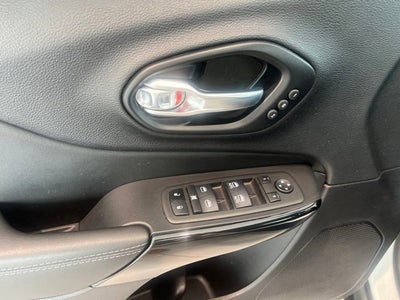 2023 Jeep Cherokee Altitude