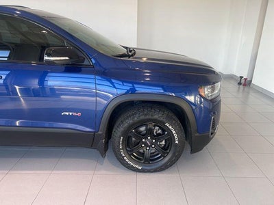 2023 GMC Acadia AT4