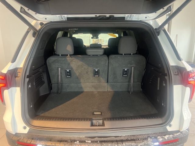2024 Chevrolet Traverse LS
