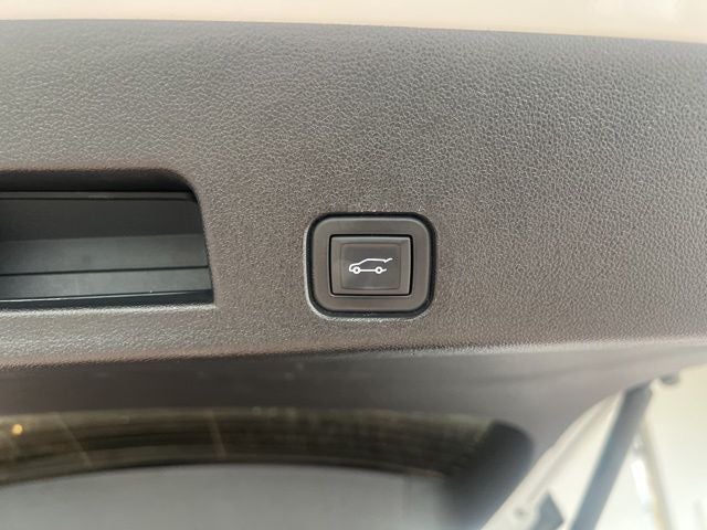 2024 Chevrolet Traverse LS
