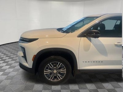 2024 Chevrolet Traverse LS