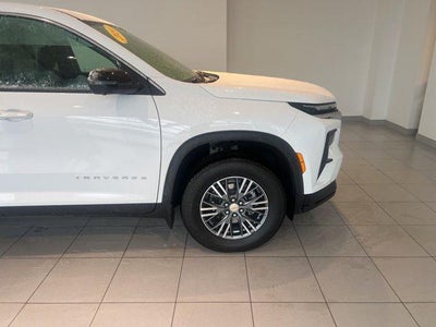 2024 Chevrolet Traverse LS