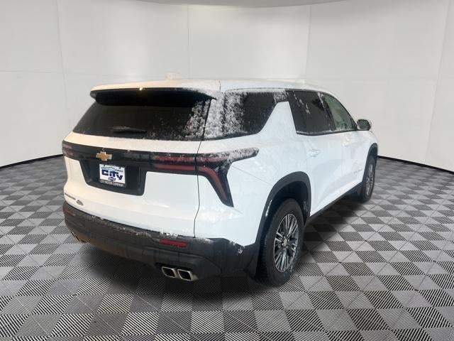 2024 Chevrolet Traverse LS