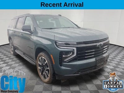 2025 Chevrolet Suburban RST