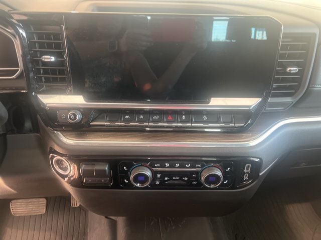 2023 Chevrolet Silverado 1500 LT LT1