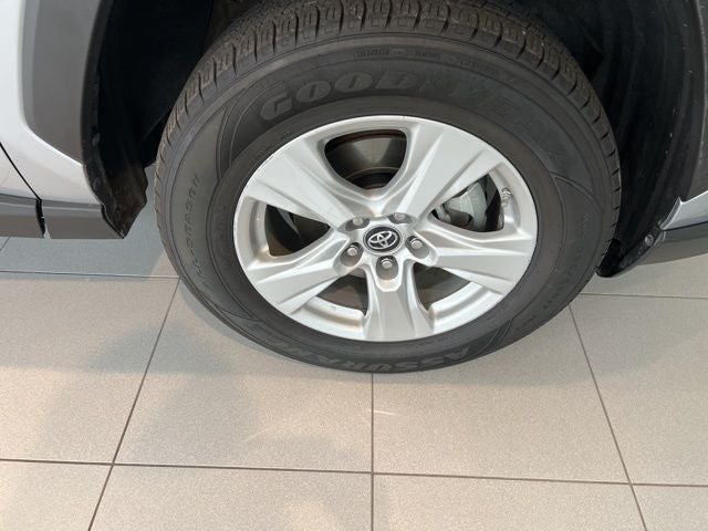 2020 Toyota RAV4 Hybrid LE