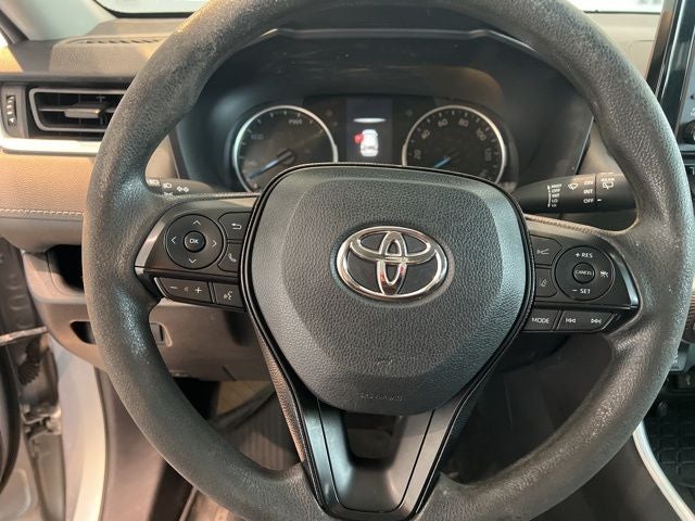2020 Toyota RAV4 Hybrid LE