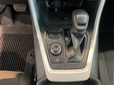 2020 Toyota RAV4 Hybrid LE