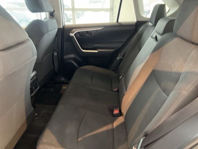 2020 Toyota RAV4 Hybrid LE