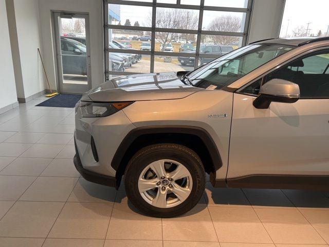 2020 Toyota RAV4 Hybrid LE