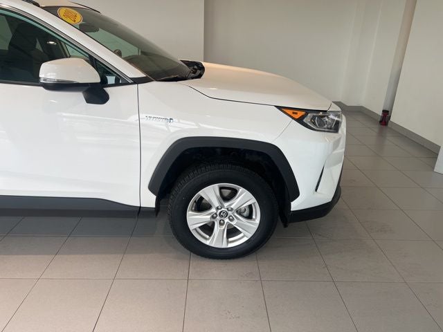 2020 Toyota RAV4 Hybrid XLE