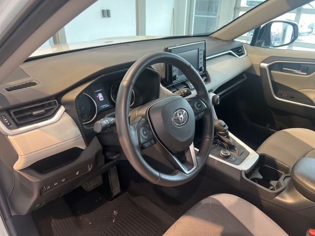 2020 Toyota RAV4 Hybrid XLE