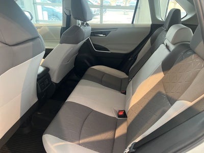 2020 Toyota RAV4 Hybrid XLE