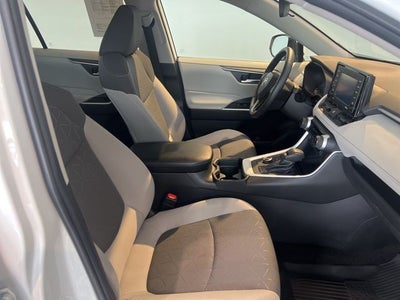 2020 Toyota RAV4 Hybrid XLE