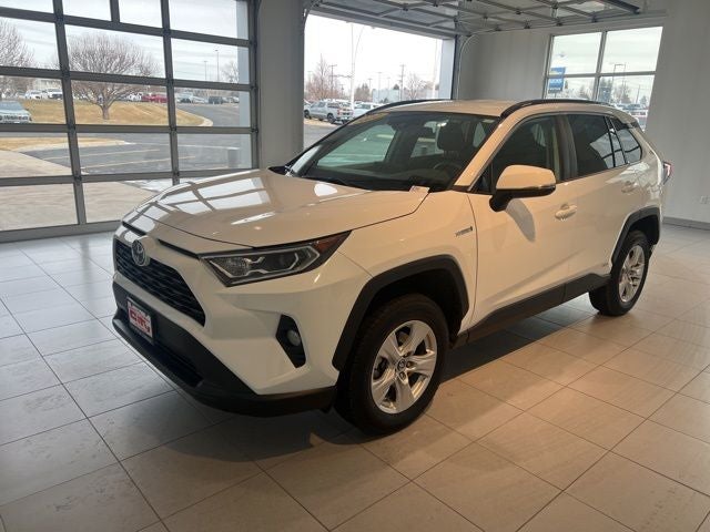 2020 Toyota RAV4 Hybrid XLE