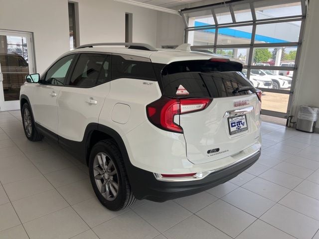 2024 GMC Terrain SLT