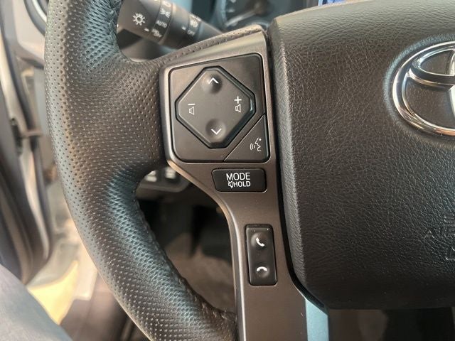 2022 Toyota Tacoma TRD Sport V6