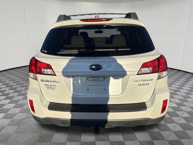 2011 Subaru Outback 3.6R Premium