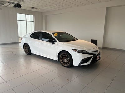 2023 Toyota Camry Hybrid SE Nightshade Edition