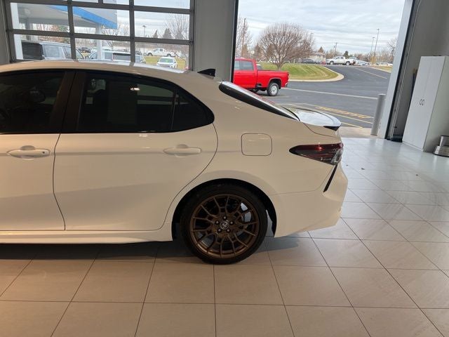 2023 Toyota Camry Hybrid SE Nightshade Edition