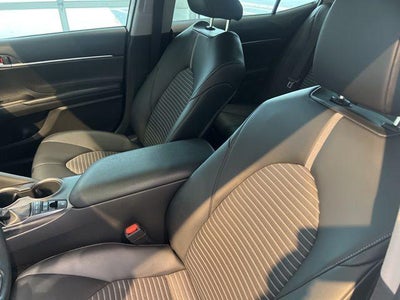 2023 Toyota Camry Hybrid SE Nightshade Edition