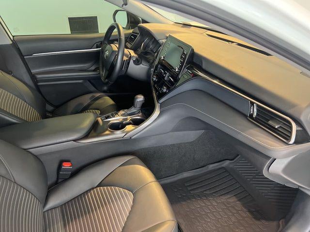 2023 Toyota Camry Hybrid SE Nightshade Edition