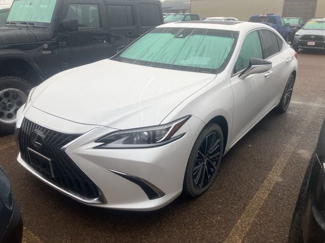 2022 Lexus ES 300h