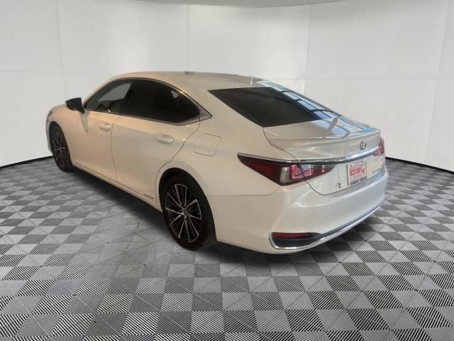 2022 Lexus ES 300h