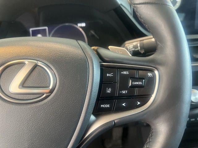 2022 Lexus ES 300h