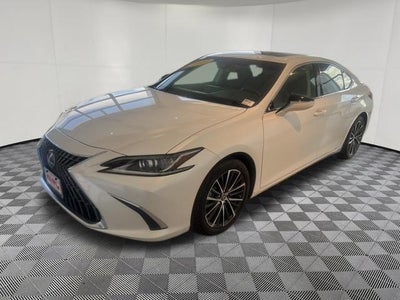 2022 Lexus ES 300h