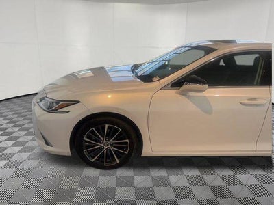 2022 Lexus ES 300h