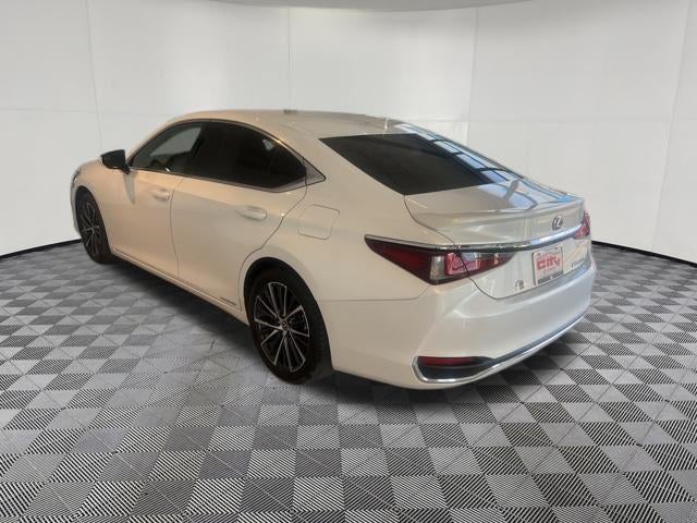 2022 Lexus ES 300h