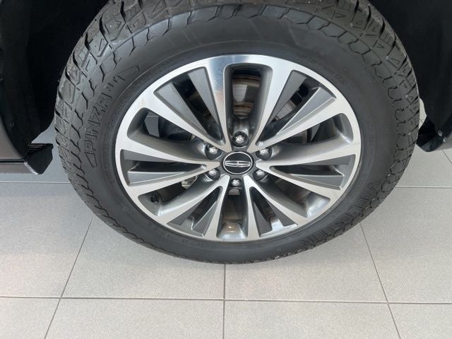 2017 Lincoln Navigator Select