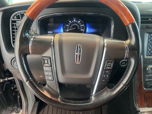 2017 Lincoln Navigator Select