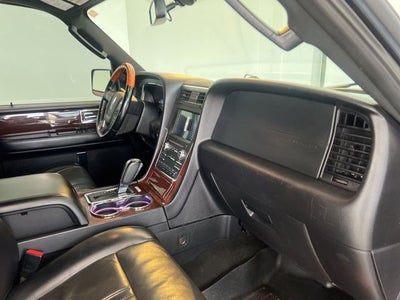 2017 Lincoln Navigator Select