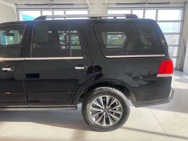 2017 Lincoln Navigator Select
