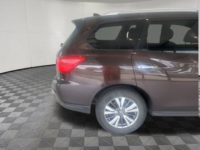 2019 Nissan Pathfinder SL