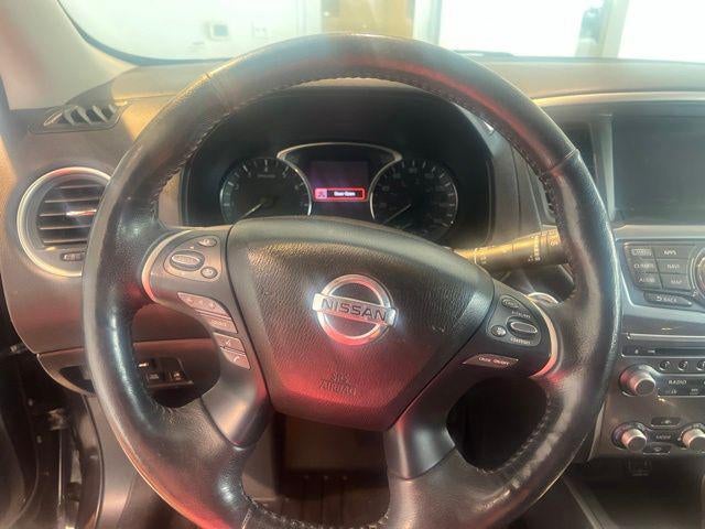 2019 Nissan Pathfinder SL