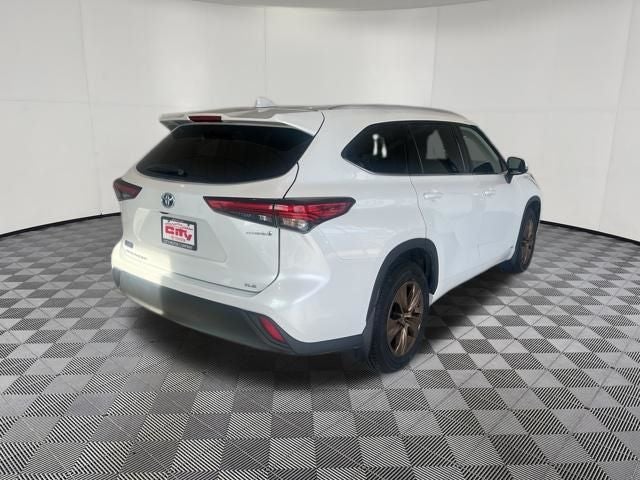 2022 Toyota Highlander Hybrid Bronze Edition