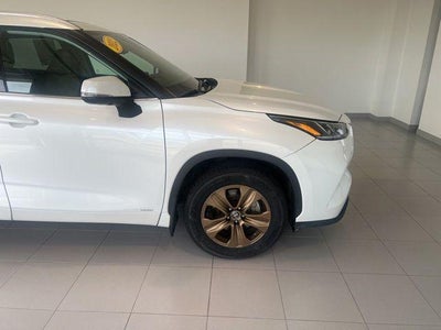 2022 Toyota Highlander Hybrid Bronze Edition