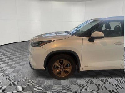 2022 Toyota Highlander Hybrid Bronze Edition