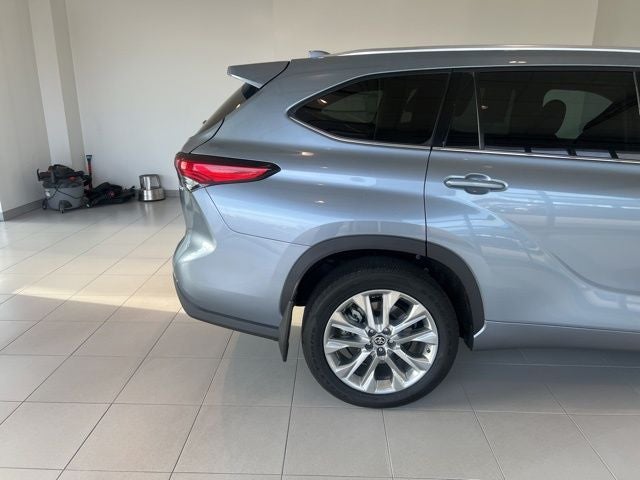 2021 Toyota Highlander Hybrid Limited