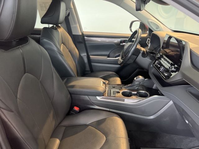 2021 Toyota Highlander Hybrid Limited