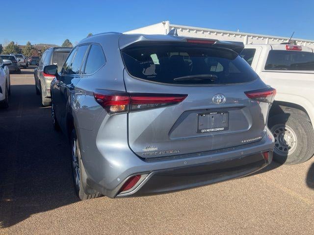 2022 Toyota Highlander Limited