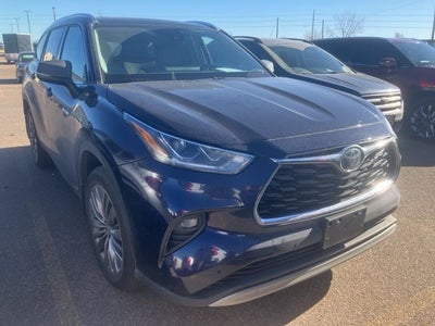 2021 Toyota Highlander Hybrid Platinum