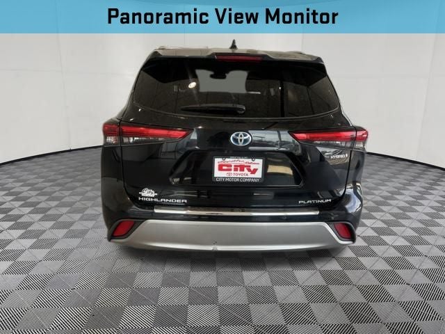 2021 Toyota Highlander Hybrid Platinum