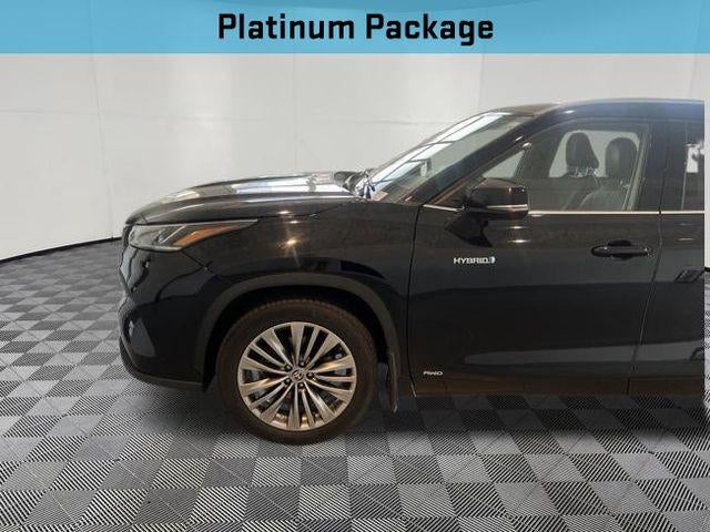 2021 Toyota Highlander Hybrid Platinum