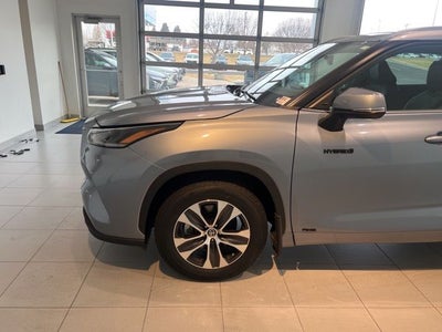 2021 Toyota Highlander Hybrid XLE