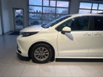 2025 Toyota Sienna LE 8 Passenger