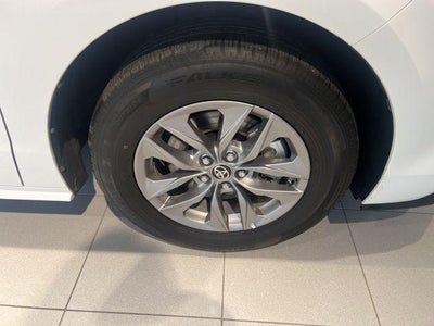 2025 Toyota Sienna LE 8 Passenger